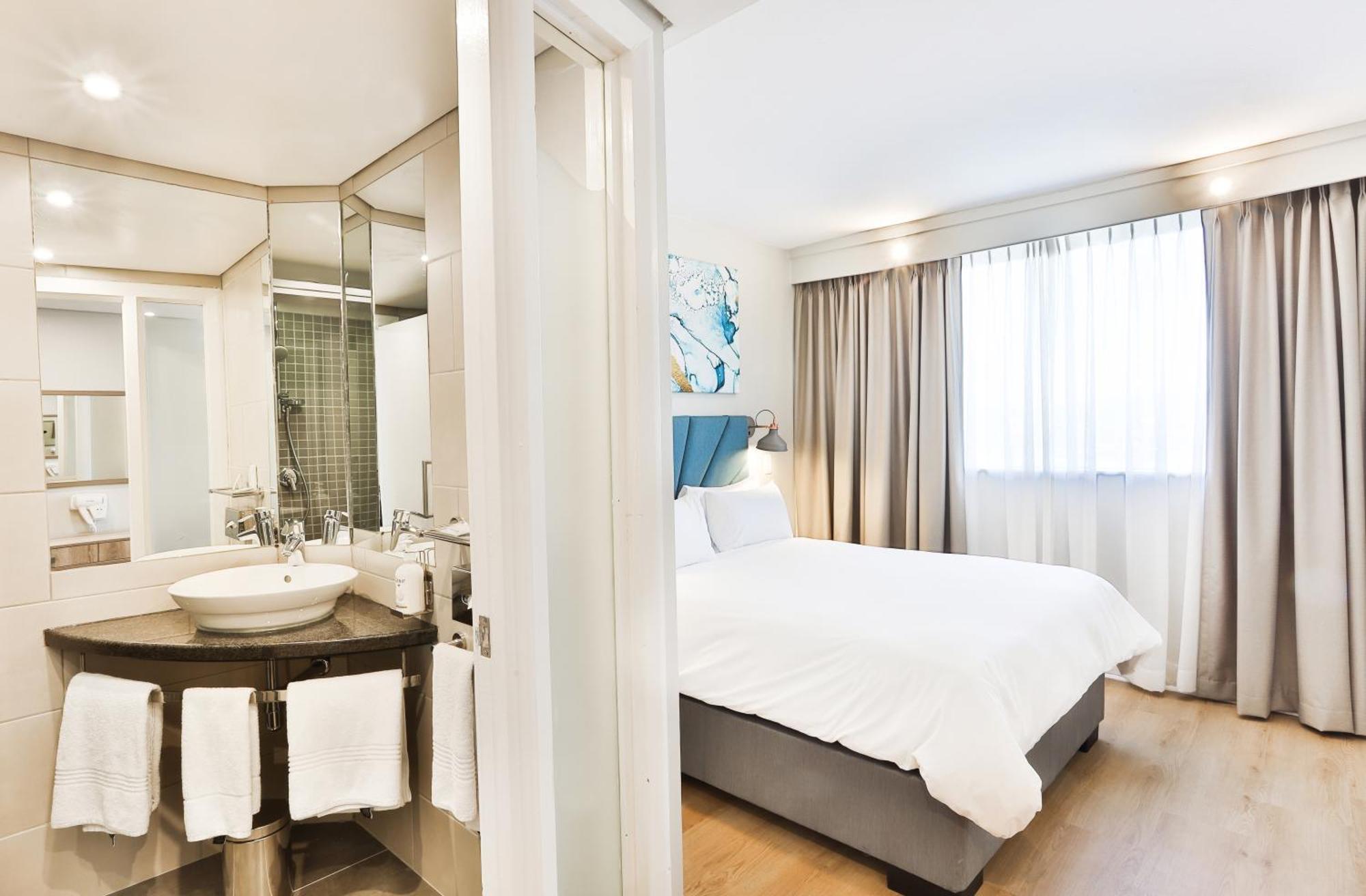 Rh Hotel Претория Екстериор снимка